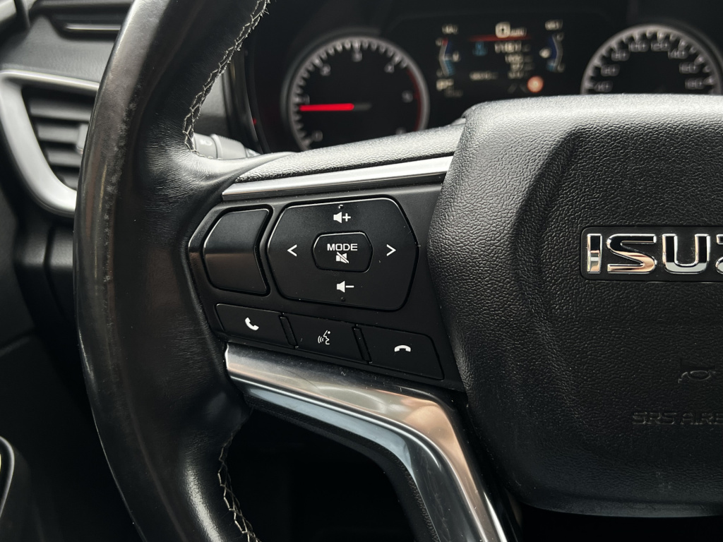 Isuzu D-max