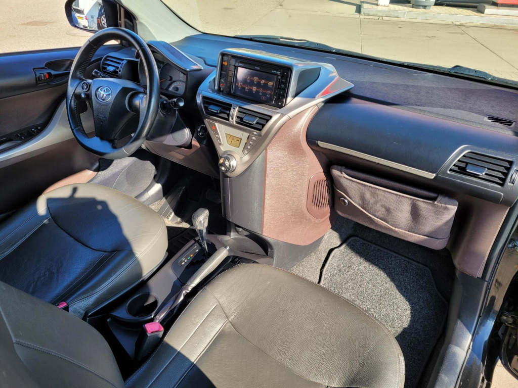 Toyota Iq