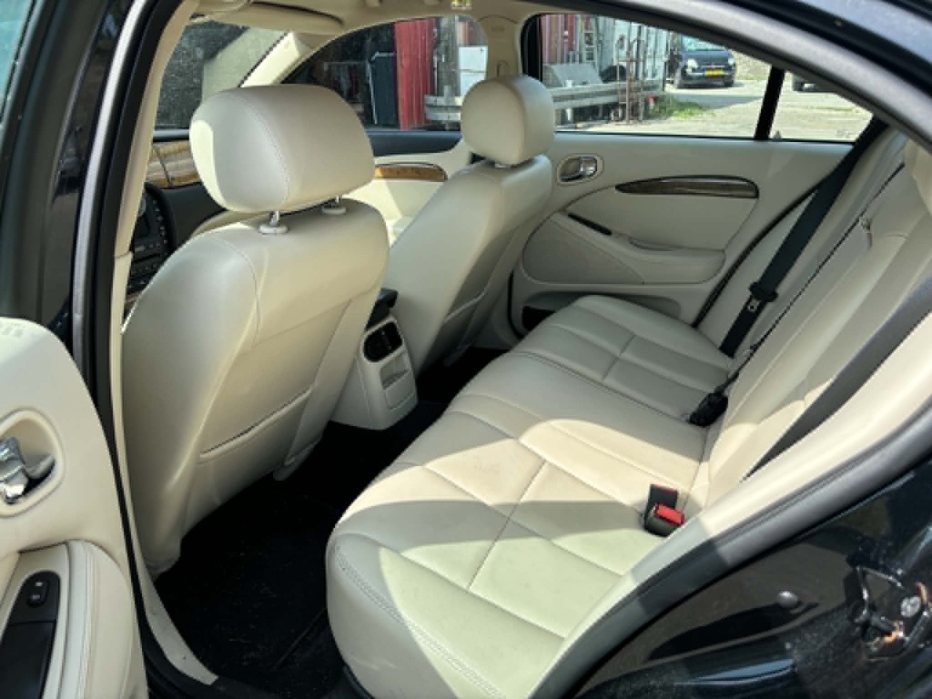 Jaguar S-Type