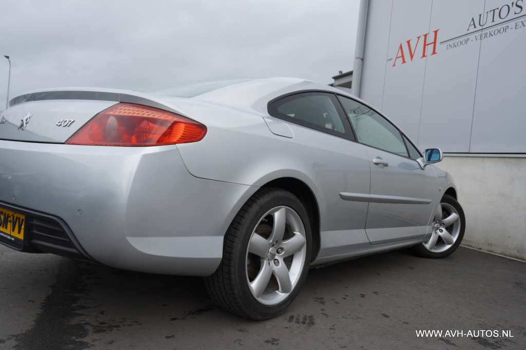 Peugeot 407