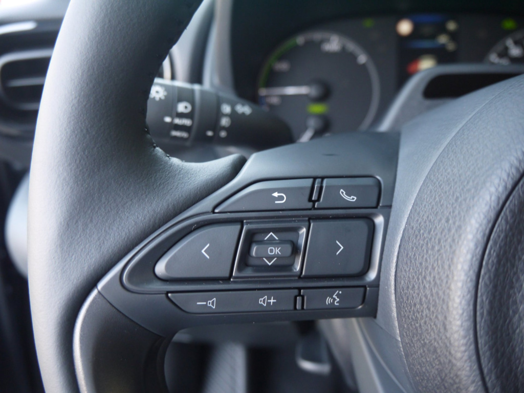Mazda 2 Hybrid