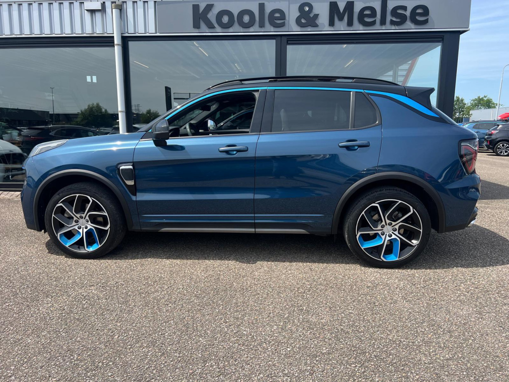 Lynk & Co 01