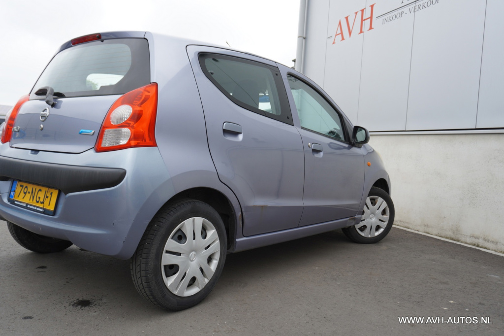 Nissan Pixo
