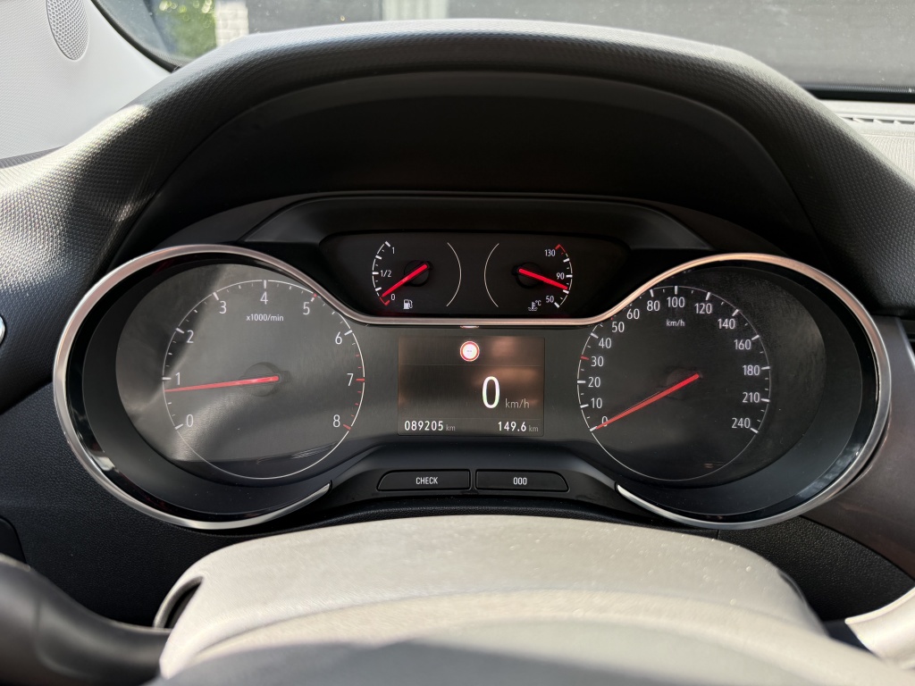 Opel Crossland X