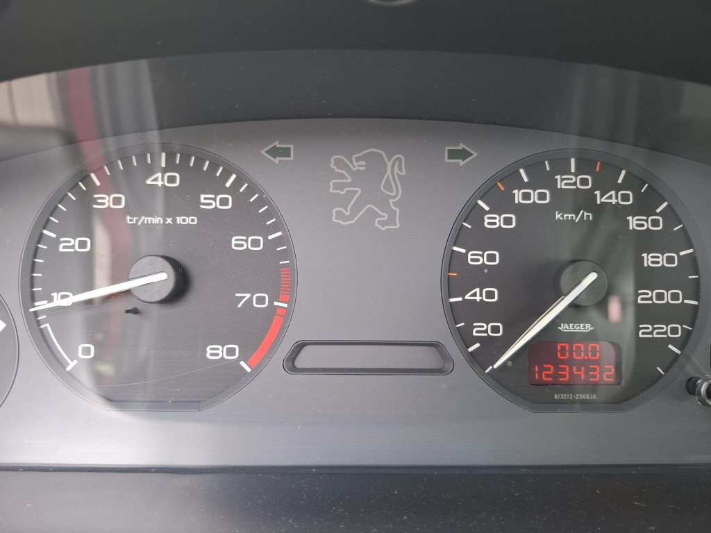 Peugeot 406