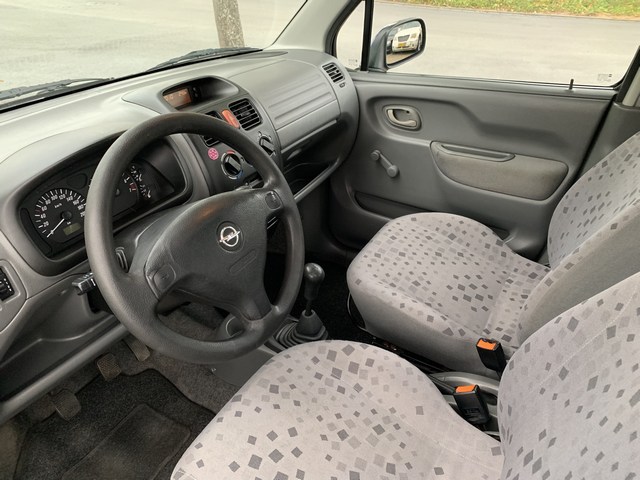 Opel Agila