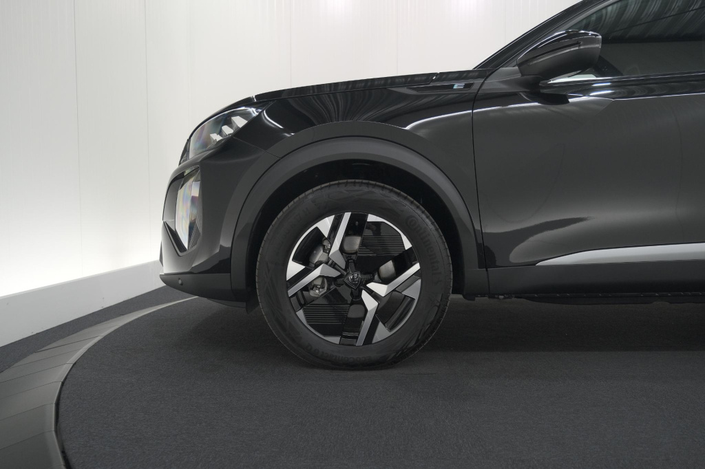 Peugeot E-2008