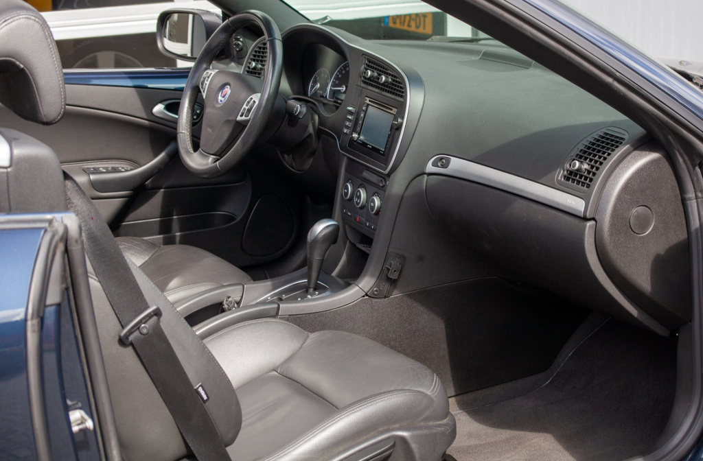 Saab 9-3