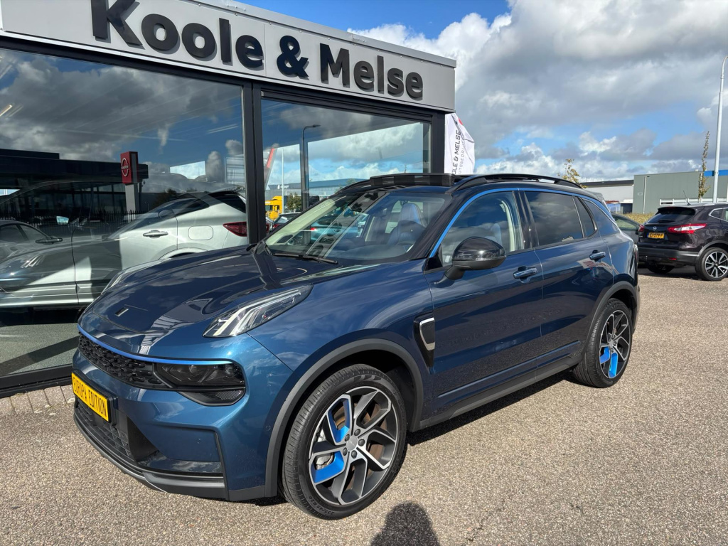 Lynk & Co 01