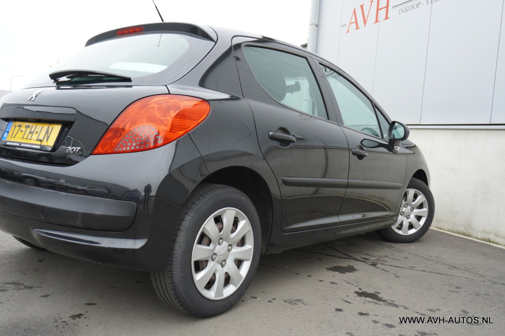 Peugeot 207