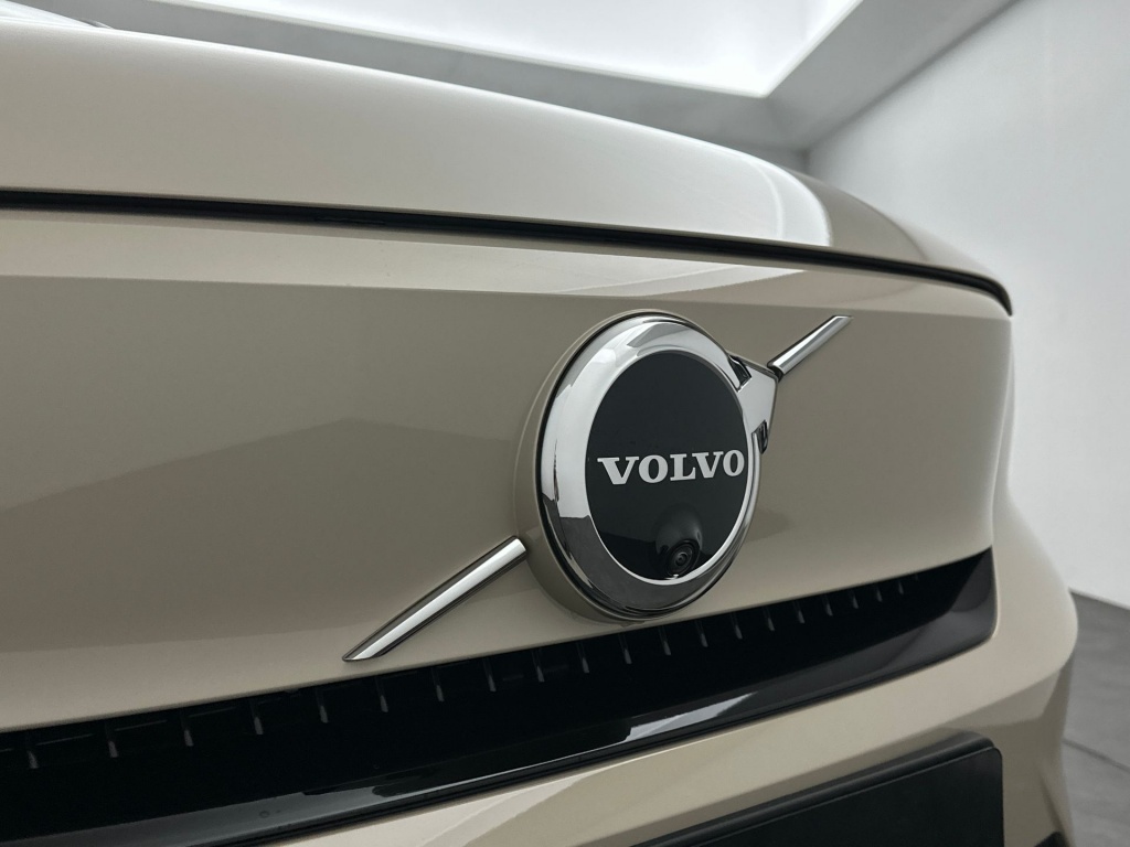 Volvo Ex40